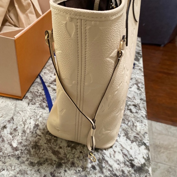 BNWT Empriente Neverfull MM - Picture 4 of 16